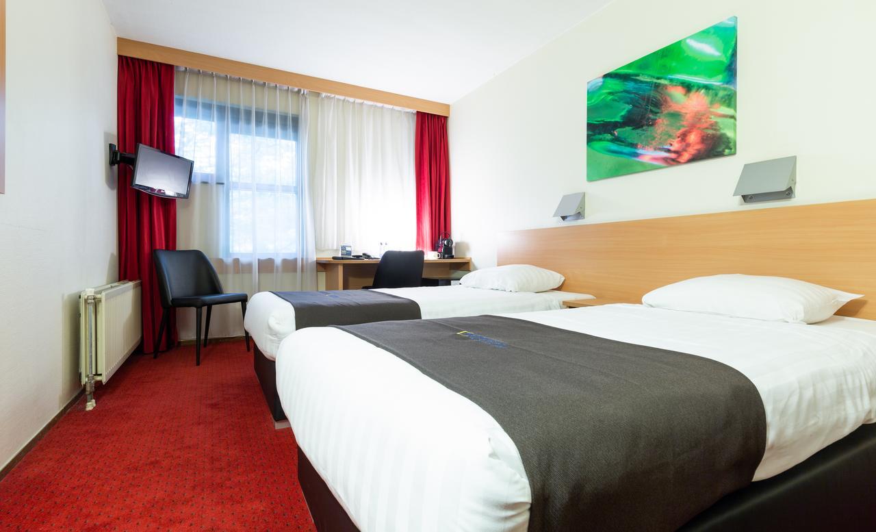 Bastion Hotel Херлен Экстерьер фото
