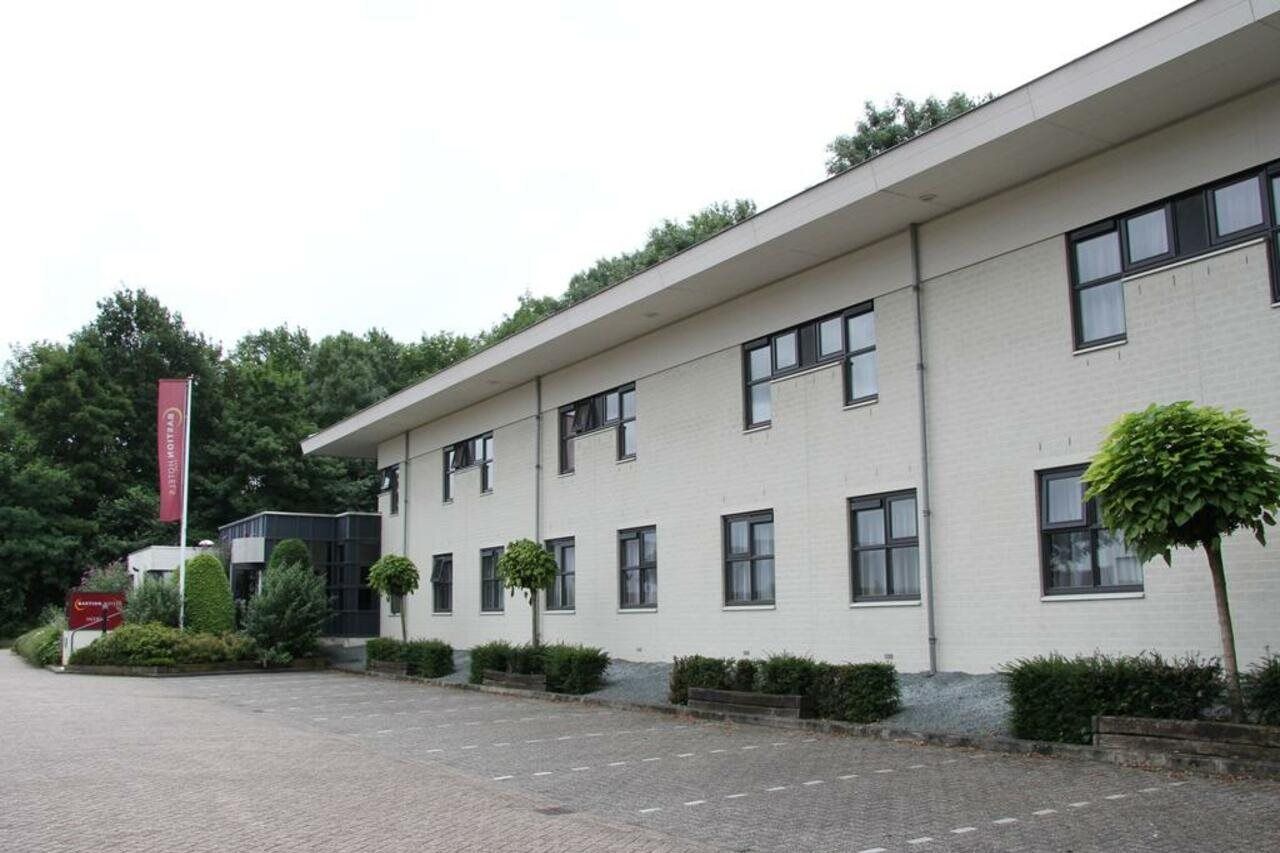 Bastion Hotel Херлен Экстерьер фото